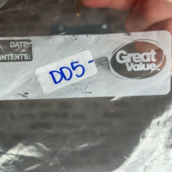 Levi’s | women denim shorts with embroidered flowers - Picture 3 of 11